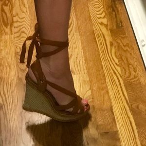 White House Black Market Wedges